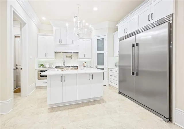 Photo 4 of Single family home for sale at 4516 St Mary St, Metairie, LA 70006 | MLS# 2570338 | Listing updated on 2026-08-31