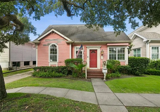 Photo 1 of Single family home for sale at 90 E Park Pl, New Orleans, LA 70124 | MLS# 2568499 | Listing updated on 2026-09-14