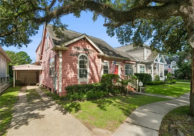 Photo 3 of Single family home for sale at 90 E Park Pl, New Orleans, LA 70124 | MLS# 2568499 | Listing updated on 2026-09-14