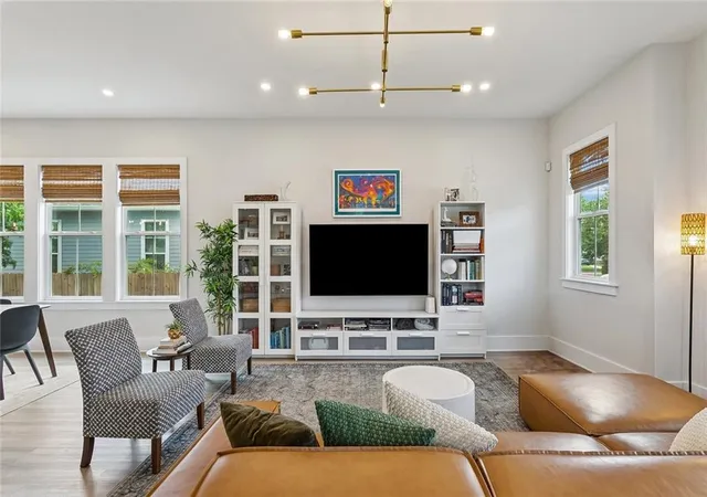 Photo 4 of Single family home for sale at 284 Abalon Ct, New Orleans, LA 70114 | MLS# 2570392 | Listing updated on 2026-09-07