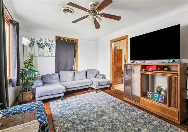 Photo 2 of Multi family home for sale at 300 Pasadena Ave, Metairie, LA 70001 | MLS# 2568799 | Listing updated on 2026-09-22