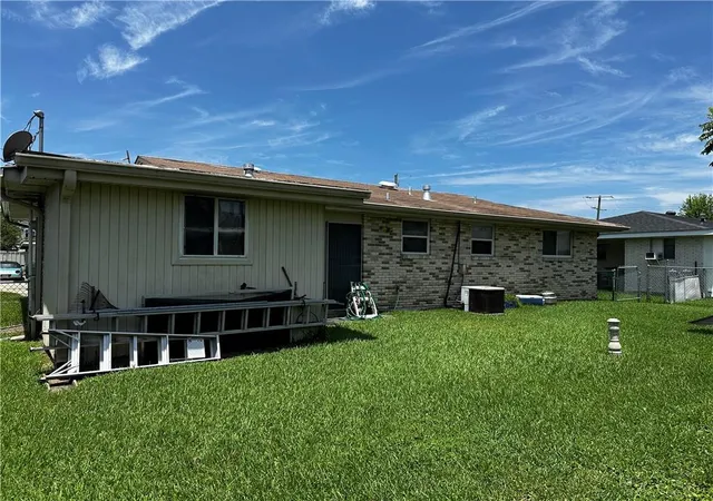 Photo 11 of Single family home for sale at 1345 Chickasaw Ave, Metairie, LA 70005 | MLS# 2569610 | Listing updated on 2026-09-08
