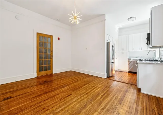 Photo 4 of Condo for sale at 3820 Saint Charles Ave #203, New Orleans, LA 70115 | MLS# 2569786 | Listing updated on 2026-10-20