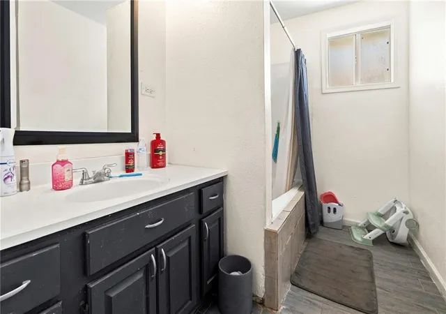 Photo 3 of Single family home for sale at 716 Perrin Dr, Arabi, LA 70032 | MLS# 2570533 | Listing updated on 2026-09-21