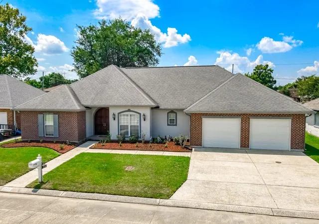 Photo 1 of Sale Pending at 1236 Barbe Dr, Westwego, LA 70094 | MLS# 2570645 | Listing updated on 2026-10-02