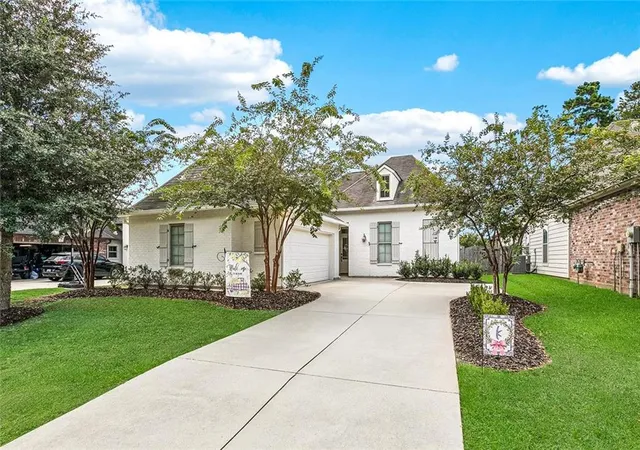 Photo 1 of Sale Pending at 3112 Lost Lake Ln, Madisonville, LA 70447 | MLS# 2570854 | Listing updated on 2026-09-16