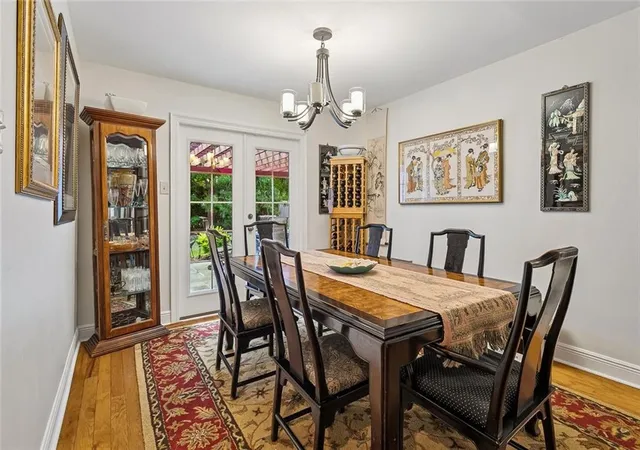 Photo 3 of Single family home for sale at 565 Barbara Pl, Mandeville, LA 70448 | MLS# 2570175 | Listing updated on 2026-09-21