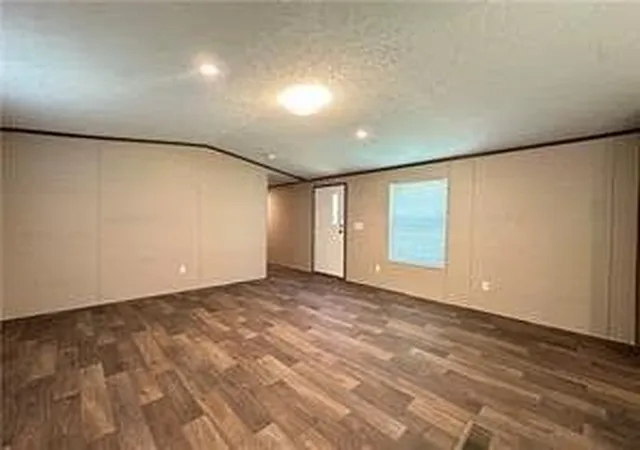 Photo 4 of Single family home for sale at 19452 Sisters Rd, Ponchatoula, LA 70454 | MLS# 2570572 | Listing updated on 2026-09-08