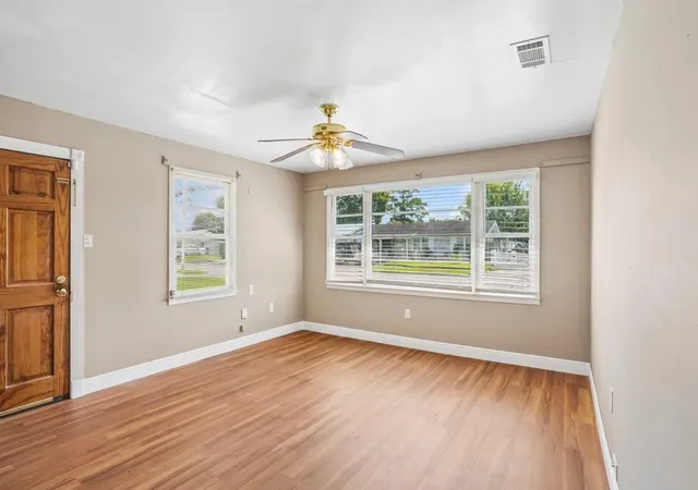 Photo 3 of Single family home for sale at 1740 Bonnie Ann Dr, Marrero, LA 70072 | MLS# 2570553 | Listing updated on 2026-09-16