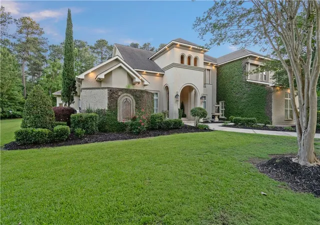 Photo 3 of Mansion for sale at 419 Tallowwood Dr, Covington, LA 70433 | MLS# 2570844 | Listing updated on 2026-09-07