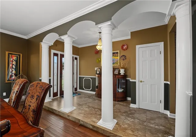 Photo 3 of Single family home for sale at 25 Chateau Haut Brion Dr, Kenner, LA 70065 | MLS# 2570809 | Listing updated on 2026-09-29