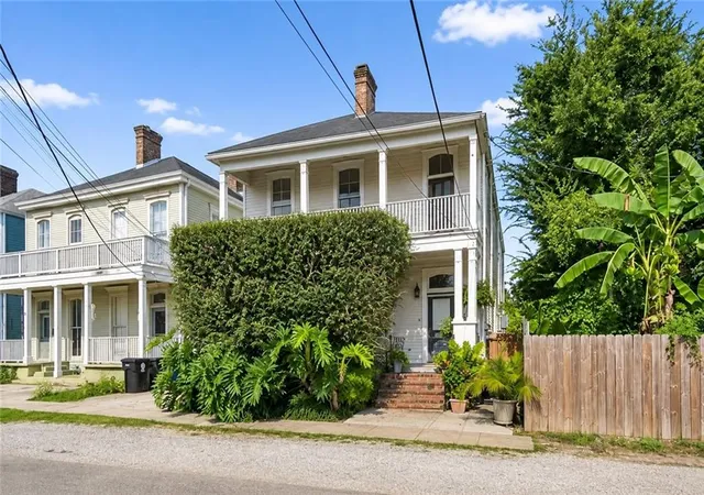 Listing Photo 2 - Condo for sale in building located at 828 Valmont St, New Orleans, LA 70115 - Unit #0