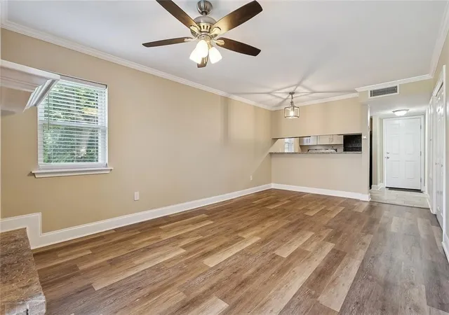 Photo 4 of Townhouse for sale at 10 Maria St, Destrehan, LA 70047 | MLS# 2571089 | Listing updated on 2026-09-18
