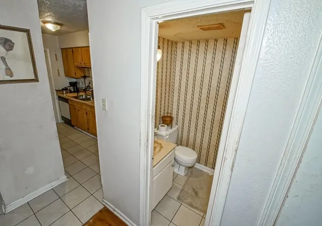 Photo 4 of Townhouse for sale at 1016 Dimarco Dr, Marrero, LA 70072 | MLS# 2571002 | Listing updated on 2026-09-15