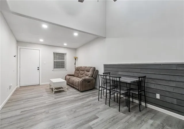 Photo 3 of Condo for sale at 2301 Edenborn Ave #308, Metairie, LA 70001 | MLS# 2570088 | Listing updated on 2026-09-19