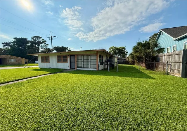 Photo 2 of Single family home for sale at 4801 Stephen Girard Ave, New Orleans, LA 70126 | MLS# 2571178 | Listing updated on 2026-09-16