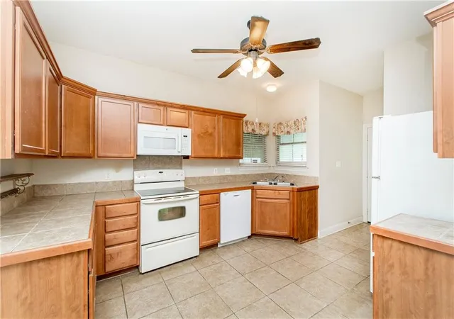 Photo 3 of Single family home for sale at 39113 Creek Dr, Ponchatoula, LA 70454 | MLS# 2571201 | Listing updated on 2026-09-11