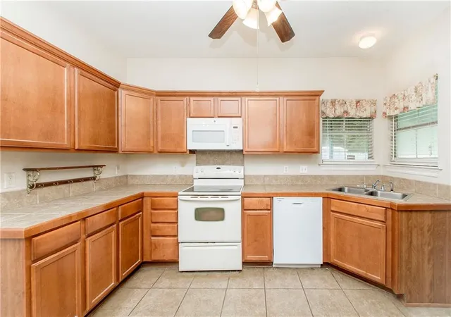 Photo 3 of Single family home for sale at 39113 Creek Dr, Ponchatoula, LA 70454 | MLS# 2571201 | Listing updated on 2026-09-11