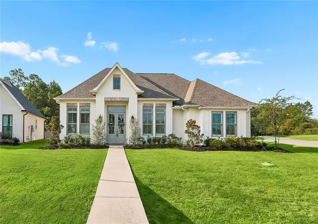 Photo 1 of Single family home for sale at 7104 Green Heron Dr, Madisonville, LA 70447 | MLS# 2570982 | Listing updated on 2026-09-27