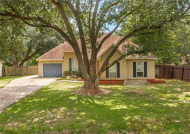 Photo 1 of Single family home for sale at 70312 1st Street, Covington, LA 70433 | MLS# 2571238 | Listing updated on 2026-09-18
