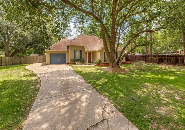 Photo 2 of Single family home for sale at 70312 1st Street, Covington, LA 70433 | MLS# 2571238 | Listing updated on 2026-09-18
