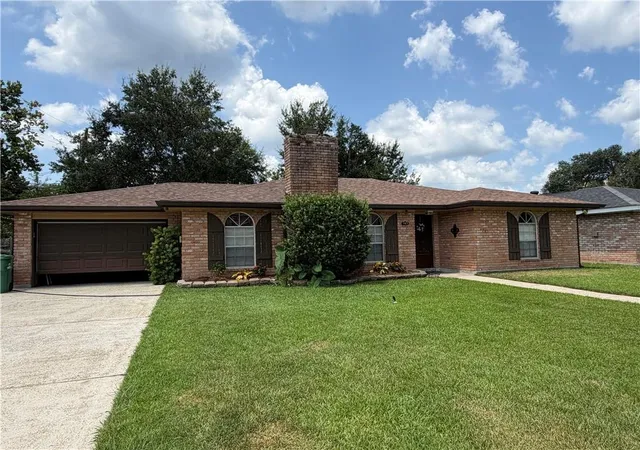 Photo 1 of Single family home for sale at 103 Bienville Dr, Slidell, LA 70458 | MLS# 2571124 | Listing updated on 2026-09-28