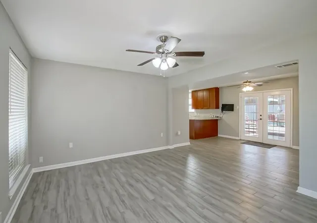Photo 4 of Single family home for sale at 1524 Curtis St, Harvey, LA 70058 | MLS# 2570952 | Listing updated on 2026-09-24