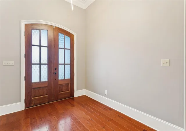 Photo 3 of Single family home for sale at 564 Evergreen Dr, Mandeville, LA 70448 | MLS# 2571074 | Listing updated on 2026-09-23