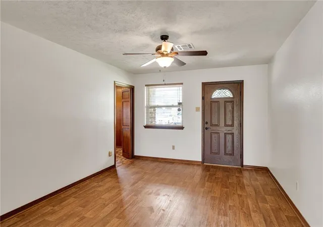 Photo 3 of Single family home for sale at 2829 Elizabeth St, Marrero, LA 70072 | MLS# 2571097 | Listing updated on 2026-08-31