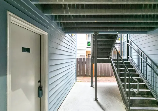 Photo 3 of Condo for sale at 4833 Zenith St #6, Metairie, LA 70001 | MLS# 2571432 | Listing updated on 2026-08-31