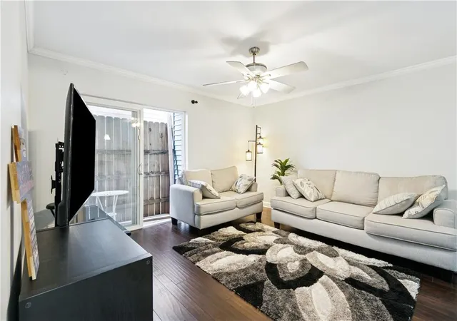 Photo 4 of Condo for sale at 4833 Zenith St #6, Metairie, LA 70001 | MLS# 2571432 | Listing updated on 2026-08-31
