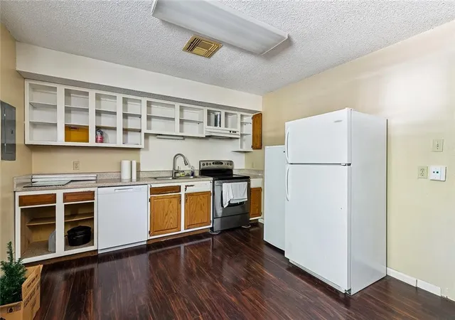 Photo 4 of House for sale at 613 Oak Ave, Harahan, LA 70123 | MLS# 2571332 | Listing updated on 2026-09-03