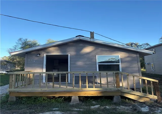 Photo 2 of Multi family home for sale at 1210 Sun Ln, Hammond, LA 70401 | MLS# 2571325 | Listing updated on 2026-09-21