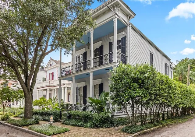 Photo 1 of Single family home for sale at 3201 Chestnut St, New Orleans, LA 70115 | MLS# 2566512 | Listing updated on 2026-09-30