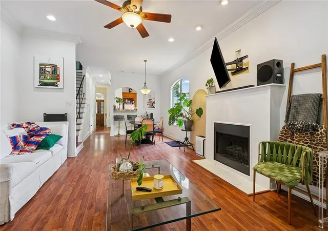 Photo 3 of Townhouse for sale at 264 W Robert E Lee Blvd, New Orleans, LA 70124 | MLS# 2571200 | Listing updated on 2026-10-05