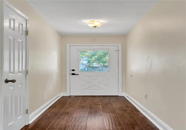 Photo 3 of Sale Pending at 765 Ridgewood Dr, Mandeville, LA 70471 | MLS# 2571653 | Listing updated on 2026-09-09