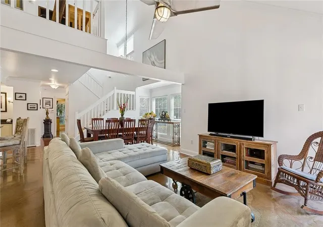 Photo 4 of Townhouse for sale at 18 Spinnaker Ln, New Orleans, LA 70124 | MLS# 2570989 | Listing updated on 2026-09-13