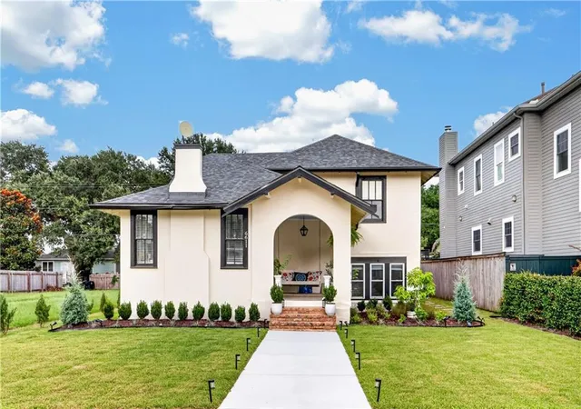 Photo 1 of Single family home for sale at 6611 Canal Blvd, New Orleans, LA 70124 | MLS# 2571671 | Listing updated on 2026-09-26