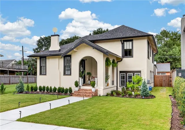 Photo 2 of Single family home for sale at 6611 Canal Blvd, New Orleans, LA 70124 | MLS# 2571671 | Listing updated on 2026-09-26