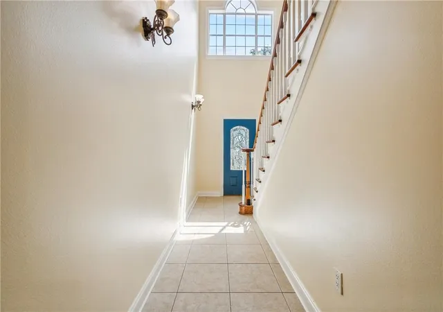 Photo 3 of Single family home for sale at 6588 Bellaire Dr, New Orleans, LA 70124 | MLS# 2571691 | Listing updated on 2026-10-03