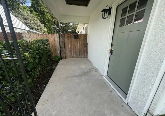 Photo 3 of Single family home for sale at 4510 Karen Ave, Jefferson, LA 70121 | MLS# 2571794 | Listing updated on 2026-10-06