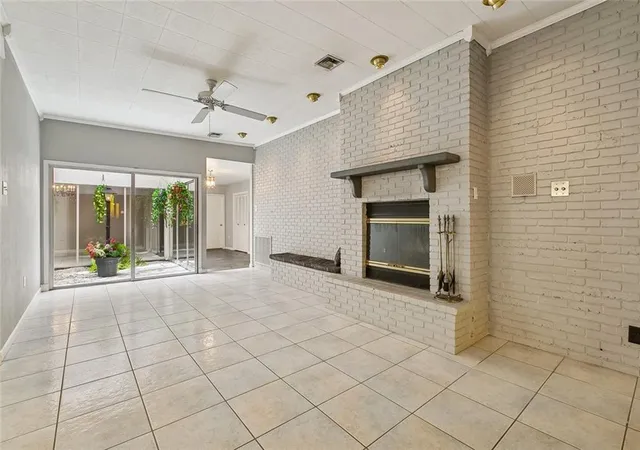 Photo 4 of Single family home for sale at 69 Derbes Dr, Gretna, LA 70053 | MLS# 2571912 | Listing updated on 2026-09-28