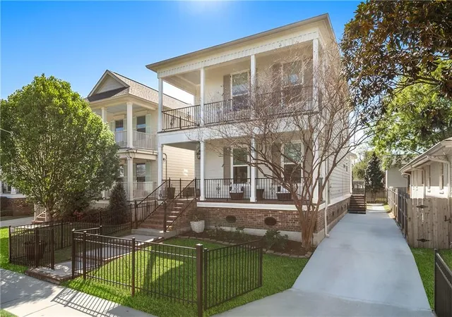 Photo 2 of Single family home for sale at 6510 Fleur De Lis Dr, New Orleans, LA 70124 | MLS# 2571941 | Listing updated on 2026-10-04