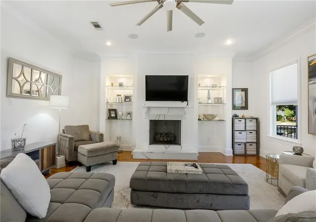 Photo 3 of Single family home for sale at 6510 Fleur De Lis Dr, New Orleans, LA 70124 | MLS# 2571941 | Listing updated on 2026-10-04