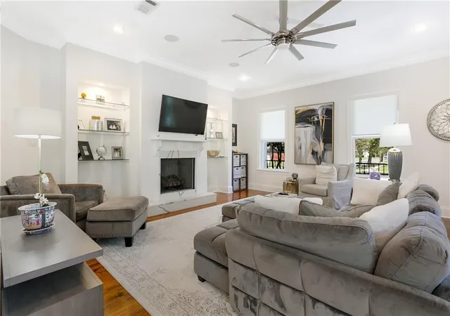 Photo 4 of Single family home for sale at 6510 Fleur De Lis Dr, New Orleans, LA 70124 | MLS# 2571941 | Listing updated on 2026-10-04