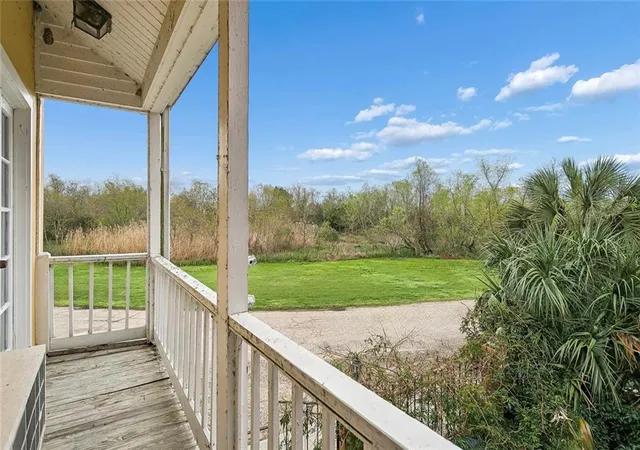 Photo 2 of Townhouse for sale at 10 Pl Lafitte Rd, Madisonville, LA 70447 | MLS# 2571985 | Listing updated on 2026-09-15