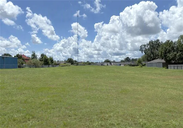 Land for sale at Friedrich/ Stumpf, Gretna, LA 70056 | MLS# 2572007