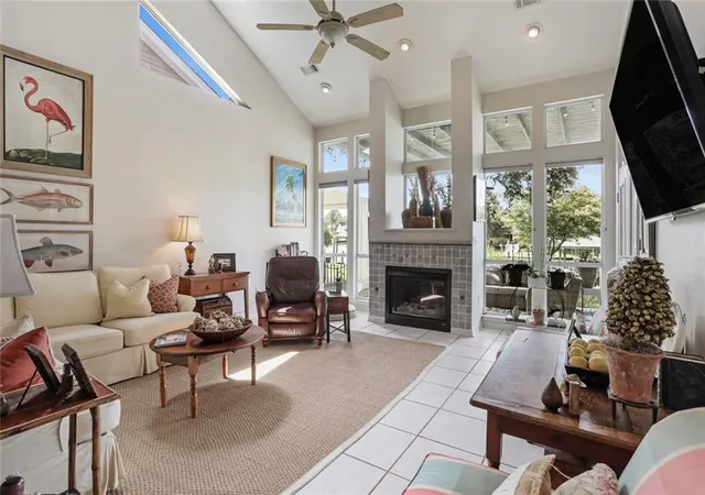 Photo 3 of Townhouse for sale at 1698 Marina Dr, Slidell, LA 70458 | MLS# 2571986 | Listing updated on 2026-09-24