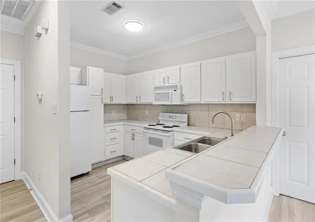 Photo 3 of Condo for sale at 1500 Brightside Dr #B8, Baton Rouge, LA 70820 | MLS# 2572120 | Listing updated on 2026-09-02