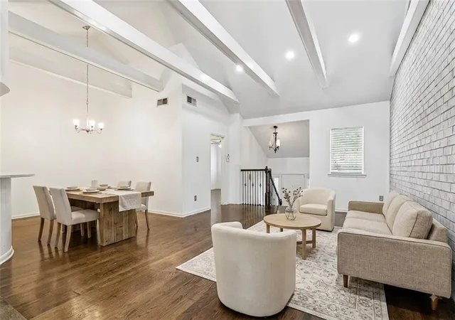 Photo 3 of Townhouse for sale at 836 Old Metairie Dr, Metairie, LA 70001 | MLS# 2571812 | Listing updated on 2026-09-29